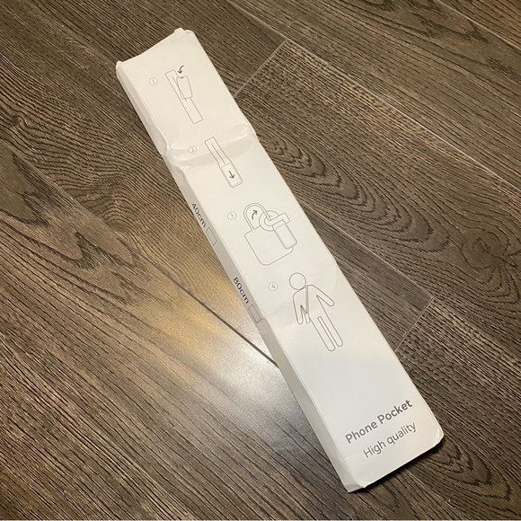 iPhone Pocket x ISSEY MIYAKE - Picture 6 of 10